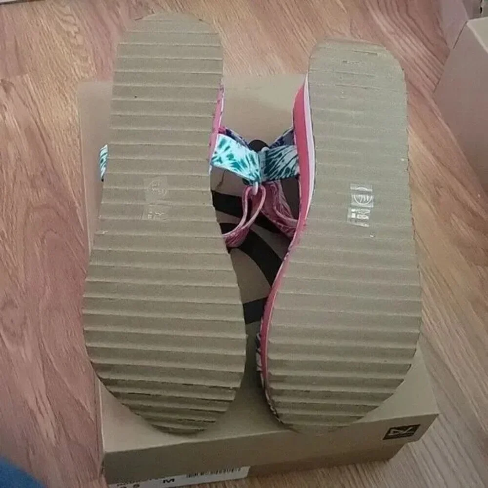 Dirty Laundry Platform Sandals NWT Going Out Colorful Tie Dye Funky Retro Color - Picture 7 of 9